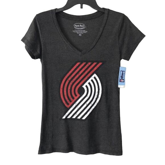 Majestic Threads NBA Gray Red Portland Trail Blazers V-Neck Graphic T Shirt Top - Picture 1 of 4
